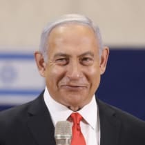  El Primer Ministro Benjamin Netanyahu en el palco electoral de 2021