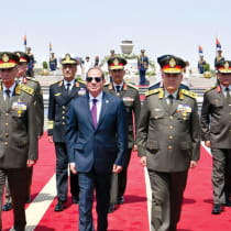  El presidente egipcio, Abdel Fattah el-Sisi, visita el recinto conmemorativo y de espectáculos tras la ceremonia de investidura para su tercer mandato en la Nueva Capital Administrativa (NAC), en el este de El Cairo (Egipto), el 2 de abril.