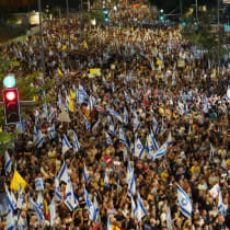  Manifestación de israelíes para exigir al gobierno que acepte completar el acuerdo sobre los rehenes el 7 de septiembre de 2024.