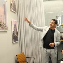  Alberto Shemaria presenting a project.