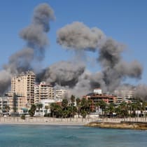  Smoke billows after an Israeli strike, amid the ongoing hostilities between Hezbollah and Israeli forces, in Tyre, southern Lebanon, October 23, 2024.