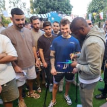  Floyd Mayweather visita a soldados israelíes heridos. 28 de octubre de 2024 