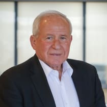 VOTING ‘YES’ on the  deal: Avi Dichter.