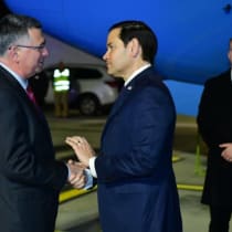  El secretario de Estado estadounidense Marco Rubio se reúne con el ministro de Asuntos Exteriores Gideon Sa'ar en Tel Aviv, el 15 de febrero de 2025. 
