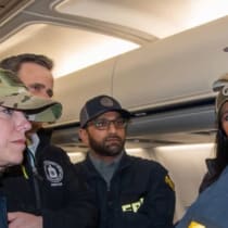  5 de marzo 2025 aeródromo de Dulles mientras el personal del FBI y nuestros socios del DOJ + CIA entregaban a un terrorista buscado por los asesinatos de la Puerta de la Abadía de Afganistán.