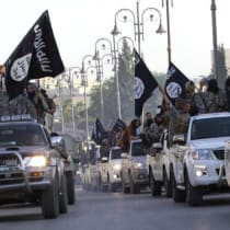  El Estado Islámico celebra un desfile en Raqqa en junio de 2014