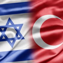  Imagen ilustrativa de las banderas turca e israelí.