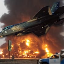  (Ilustrativo) Un F-35 israelí cerca del lugar del ataque de la FAI en Hodeidah, Yemen.