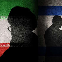Una imagen ilustrativa de las siluetas del líder supremo iraní, Alí Jamenei, y del primer ministro israelí, Benjamín Netanyahu, con las banderas de sus respectivos países como fondo.