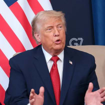 El presidente de EE. UU., Donald Trump, interviene durante una reunión bilateral con el presidente egipcio, Abdel Fattah el-Sisi, al margen de la Cumbre del G7, celebrada el 17 de junio de 2026 en Evian-les-Bains, Francia.