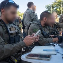 Soldados de las Fuerzas de Defensa de Israel participan en una operación para localizar a israelíes desaparecidos en Cisjordania, el 2 de julio de 2026.