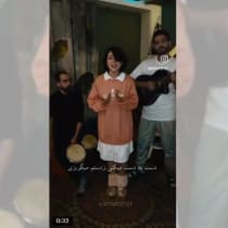 La cantante iraní Anita Papist aparece cantando en un vídeo publicado en las redes sociales el 18 de julio de 2026.