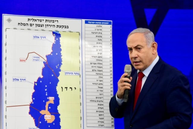 Benjamin Netanyahu announces that if reelected, he will extend Israeli sovereignty over the Jordan Valley, September 10 2019 (photo credit: AVSHALOM SASSONI)