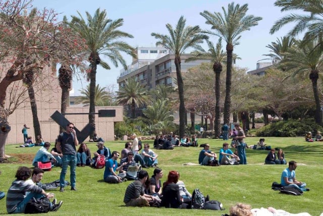 Students on campus at Tel Aviv University (photo credit: TEL AVIV UNIVERSITY)