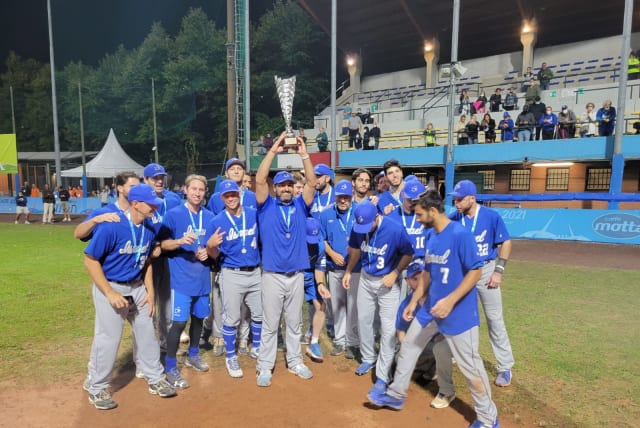  Team Israel wins silver after heartbreaking loss to the Netherlands in the final game of the European Baseball Championships, on September 20, 2021. (photo credit: ISRAEL ASSOCIATION OF BASEBALL/ COURTESY)