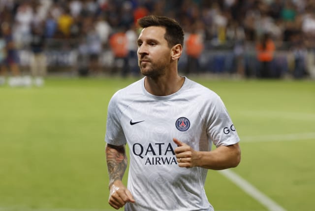 Soccer Football - Trophee des Champions - Paris St Germain v Nantes - Bloomfield Stadium, Tel Aviv, Israel - July 31, 2022 Paris St Germain's Lionel Messi during the warm up before the match, July 31, 2022. (photo credit: REUTERS/AMMAR AWAD)