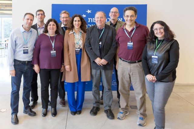  REICHMAN UNIVERSITY President Prof. Rafi Melnick (fourth right) with a delegation of Israeli academics living in the US.  (photo credit: OREN SHALEV)