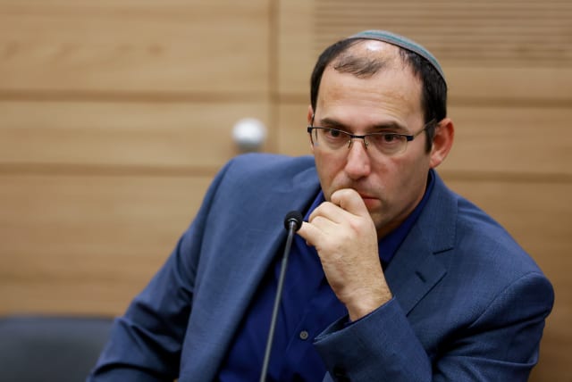  MK Simcha Rothman at a special committee meeting on the "Deri Law", at the Knesset, the Israeli Knesset in Jerusalem, on December 15, 2022. (photo credit: OLIVIER FITOUSSI/FLASH90)
