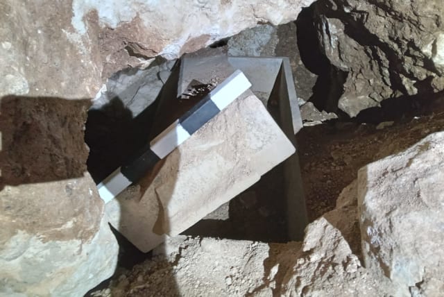 Israeli security forces discovered a thousand-year-old sarcophagus in a Samaria historical site after stopping an attempted robbery of the site on January 29, 2023. (photo credit: SAMARIA REGIONAL COUNCIL)