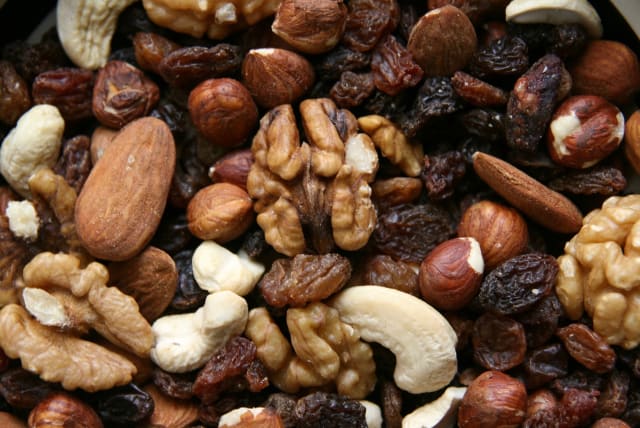  Mix of dried fruit and nuts (illustrative). (photo credit: PIXABAY)