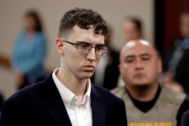 El Paso Walmart accused mass shooter Patrick Crusius, a 21-year-old male from Allen, Texas, accused of killing 22 and injuring 25, is arraigned, in El Paso, Texas, US, October 10, 2019. (photo credit: MARK LAMBIE/POOL VIA REUTERS/FILE PHOTO)