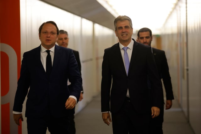Foreign Minister Eli Cohen with European Commissioner for Neighbourhood and Enlargement, Olivér Várhelyi, May 2, 2023. (photo credit: JOHANNA GÉRON)