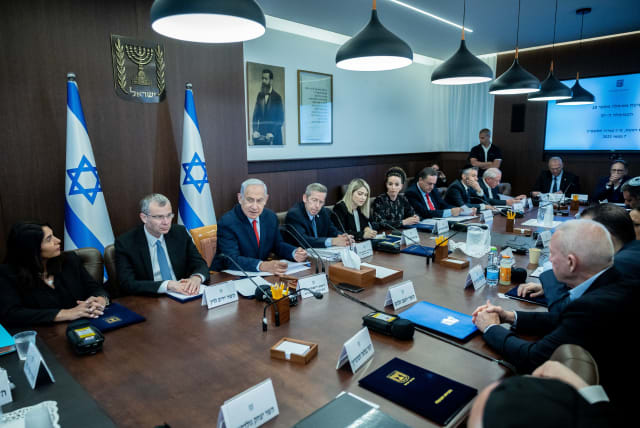  Israeli Prime Minister Benjamin Netanyahu leads a cabinet meeting at the Prime Minister's Office in Jerusalem on May 7, 2023.  (photo credit: YONATAN SINDEL/FLASH90)