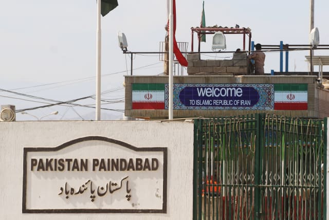  General view of a closed gate at Pakistan and Iran's border posts, after Pakistan sealed its border with Iran as a preventive measure following the coronavirus outbreak, at the border post in Taftan, Pakistan February 25, 2020.  (photo credit: REUTERS/NASEER AHMED)