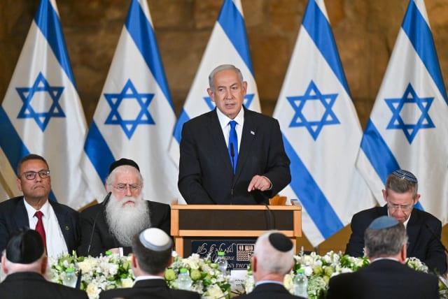  Prime Minister Benjamin Netanyahu speaks at a cabinet meeting next to the Western Wall, May 21, 2023 (photo credit: KOBI GIDEON/GPO)