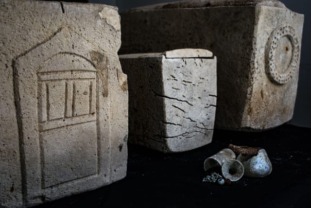  Ossuaries found in a burial cave north of Nazareth. (photo credit: YULI SCHWARTZ/IAA)