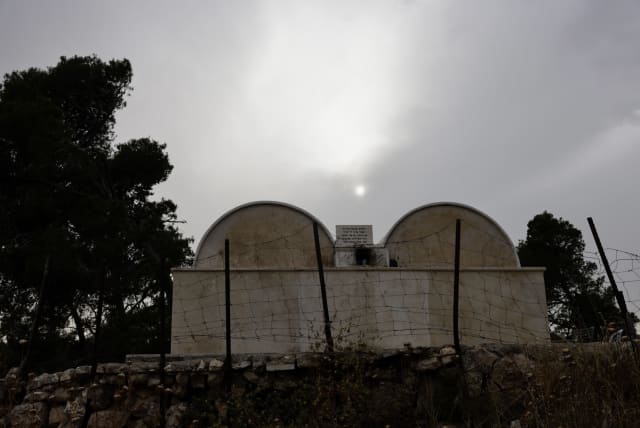  Samson's tomb (photo credit: MARC ISRAEL SELLEM)