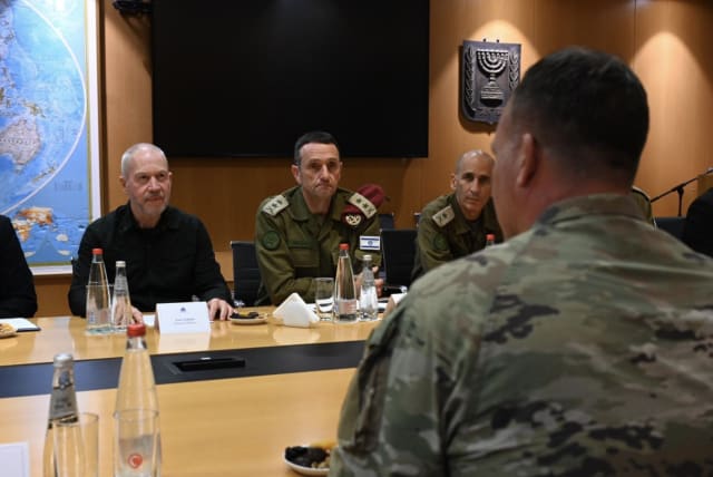  Defense Minister Yoav Gallant held a meeting with CENTCOM Commander, General Michael "Erik" Kurilla (photo credit: NICOLE LASKVI/DEFENSE MINISTRY)