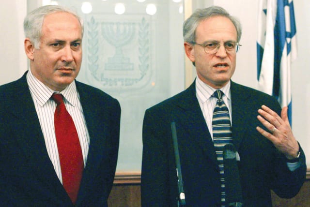  PRIME MINISTER Benjamin Netanyahu meets with then-US assistant secretary of state for Near Eastern affairs Martin Indyk, in Jerusalem, in 1999. (photo credit: REUTERS)