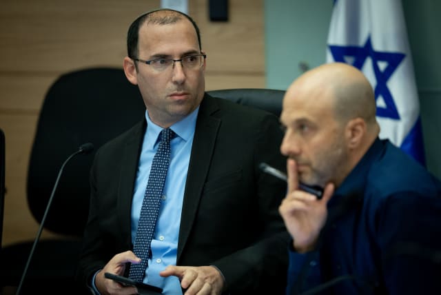  MK Simcha Rotman, Head of the Constitution, Law and Justice Committee leads a committee meeting on the planned judicial reform, at the Knesset, the Israeli Parliament in Jerusalem on July 4, 2023. (photo credit: YONATAN SINDEL/FLASH90)