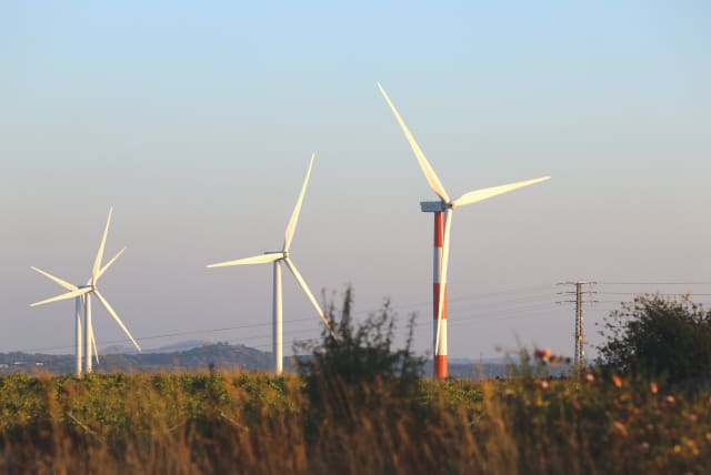  A STATION OF wind turbines in the Golan Heights. (photo credit: David Cohen/Flash90)