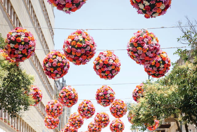  TEN MEASURES of beauty: Flowers decorate a normally bustling city center street.  (photo credit: NATI SHOHAT/FLASH90)
