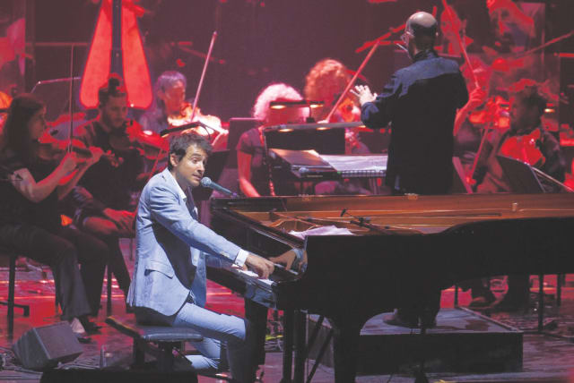  GUY MINTUS performs at the tribute concert to Gershwin (photo credit: MOSHE CHITAYAT)