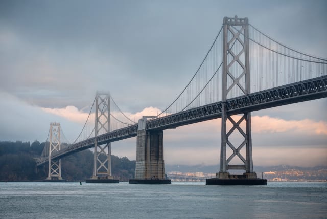  San Francisco Bay Bridge  (photo credit: Wikimedia Commons)