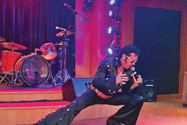  A MANO PERK – an Elvis impersonator who really looked the part, singing all the famous Elvis hits in Russian-accented Hebrew. (photo credit: Mai Wollstein)