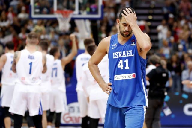  JUST AS Israel’s Olympic qualifying campaign got started, captain Tomer Ginat went down with a shoulder injury. (photo credit: DAVID W CERNY/REUTERS)