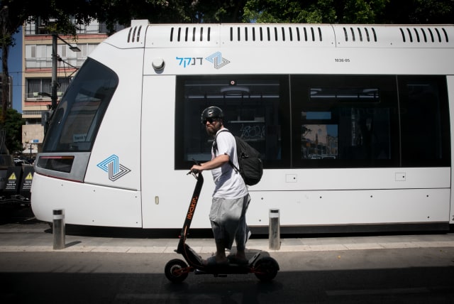  Trial runs of the new Metropolitan Light Rail in Yaffo-Tel Aviv. The Light Rail will run through Tel Aviv and surrounding central cities. August 01, 2023.  (photo credit: MIRIAM ALSTER/FLASH90)