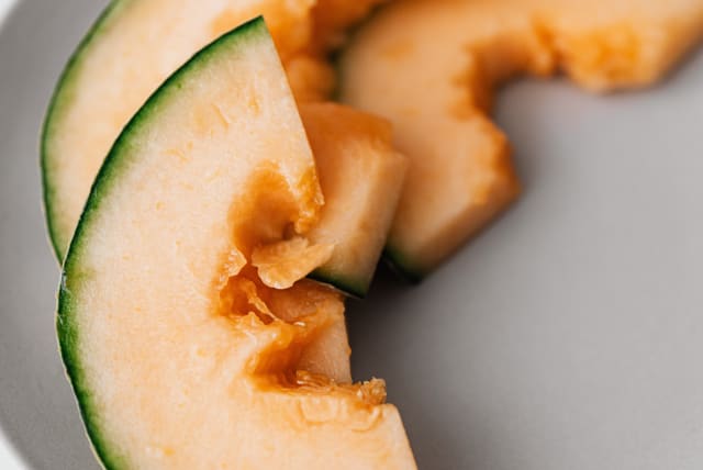 Melon has surprising health benefits that you may not know about  (photo credit: PEXELS)