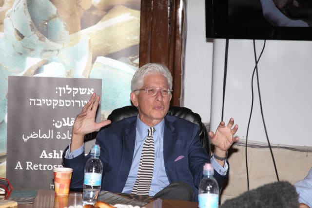  Then the director of the Israel Museum, James Snyder appears at the Rockefeller Museum during a press conference about thirty years of archaeological excavations in Ashkelon which culminated in the discovery of the first Philistine cemetery ever found in Jerusalem, Israel, July 10, 2016.  (photo credit: DAN PORGES)