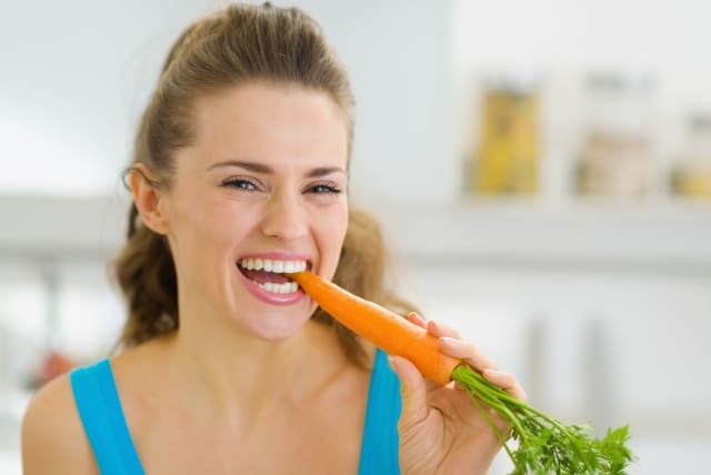Can carrots really change the color of your skin? (photo credit: INGIMAGE)