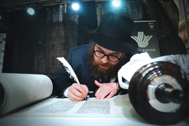  RABBI SHLOMO KOVES, chief rabbi of the Associations of Hungarian Jewish Communities, Chabad Hungary.  (photo credit: ZSOLT DEMECS)