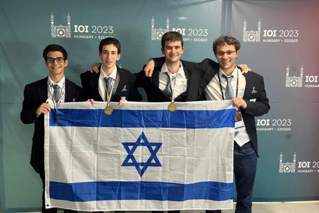  The International Olympiad in Informatics (IOI), which marked the end of the International Science Olympiad season, saw Israel's team achieve impressive results, with an unprecedented and highest achievement since 1996 - the year Israel began participating in the Olympiad.  At this year's Internati (photo credit: EDUCATION MINISTRY, MAIMONIDES FUND)