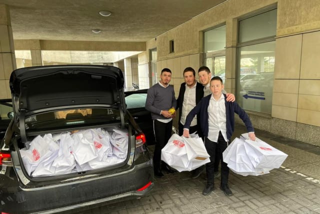 Preparing Rosh Hashana Packages for Distribution in Ukraine_3.png (photo credit: Courtesy of Chabad of Poland)