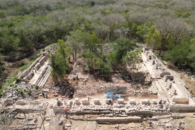  The remains of a palace-esque structure constructed in the ancient Mayan city of Kabah (photo credit: MEXICAN NATIONAL INSTITUTE OF ANTHROPOLOGY AND HISTORY (INAH) )