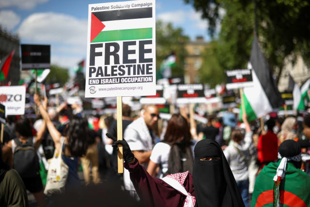  Pro-Palestinian demonstrators in London, 2021. (photo credit: REUTERS/HENRY NICHOLLS)