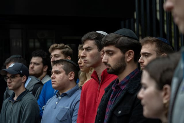  Columbia University students attend a press conference calling for the University's administration to support students facing antisemitism, in New York, U.S., October 30, 2023. (photo credit: REUTERS/JEENAH MOON)
